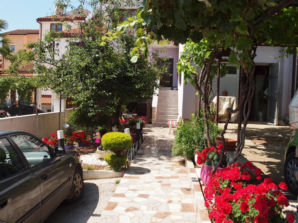 Apartments Zufic Štinjan Extérieur photo